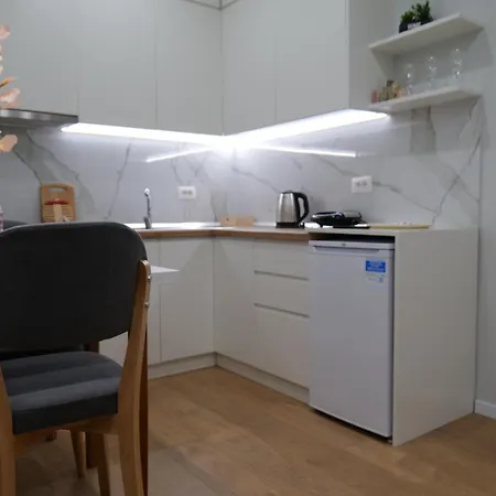 Kristi 01 ティラナ